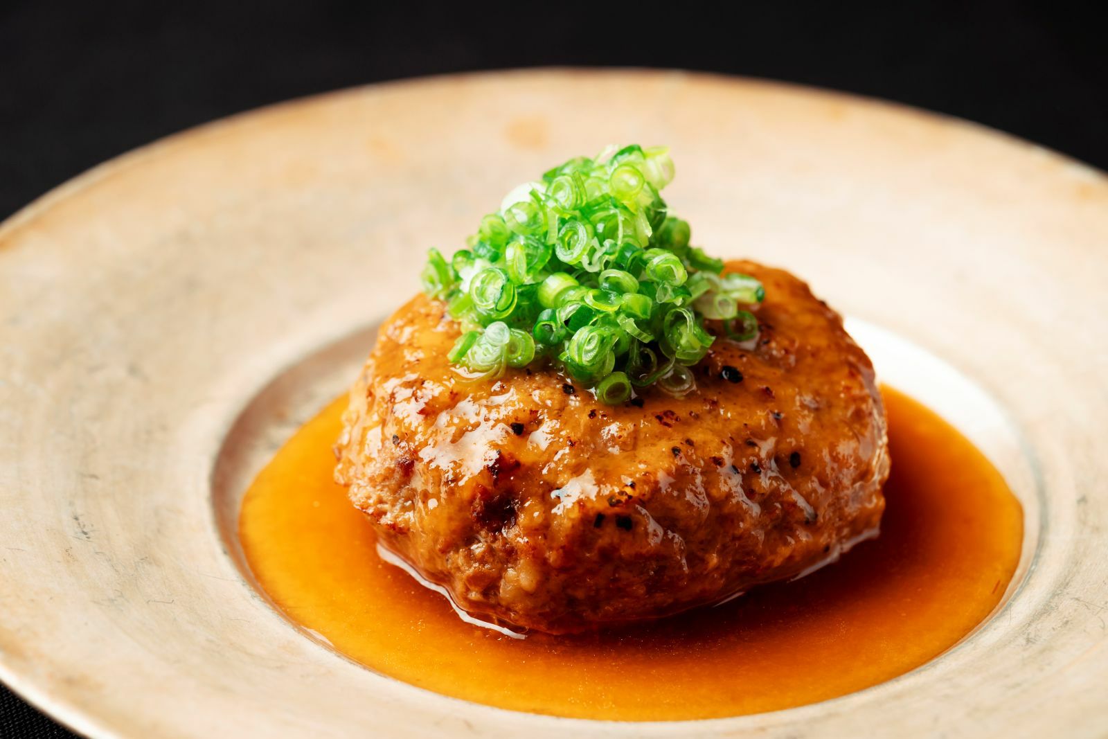 菅乃屋 公式通販サイト】|【単品】馬肉タテガミ入り馬肉ハンバーグ(130g)